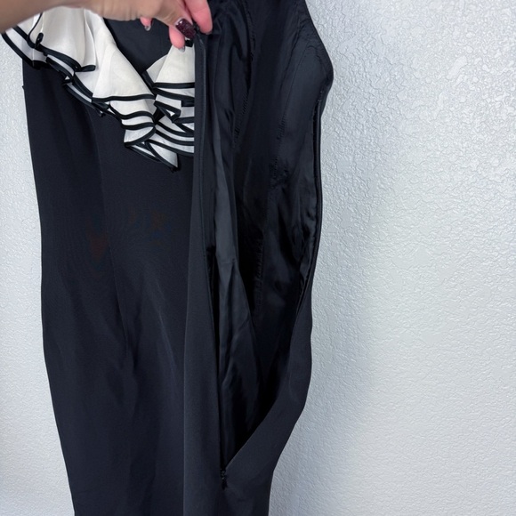 Escada Vintage Black Cocktail Dress w/ White Ruffle Collar 40 - Designer, V-Neck - Picture 4 of 16